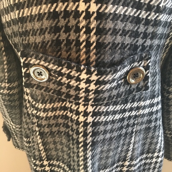 Gorgeous Wool Blend Tweed Pea Coat - Picture 7 of 8